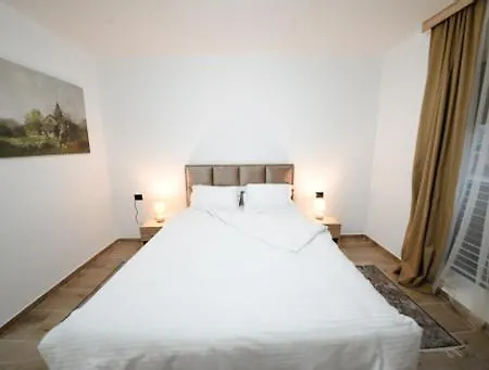 Hostel Zlatna Nit
