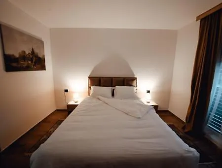 Hostel Zlatna Nit *